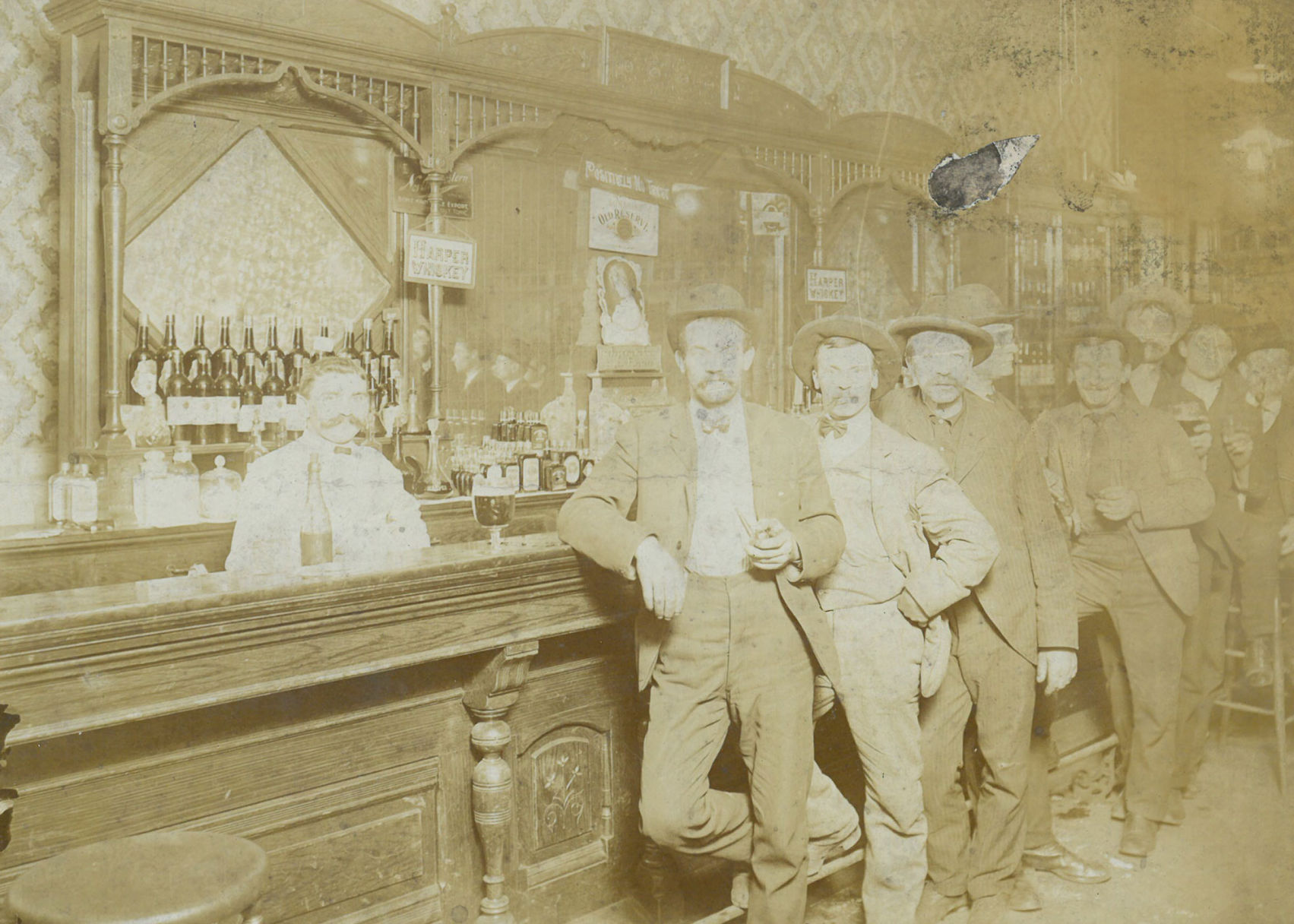 Roth's Saloon